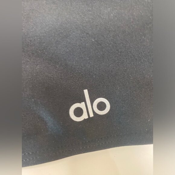 ALO Yoga Classic Black Sports Bra - Picture 7 of 9